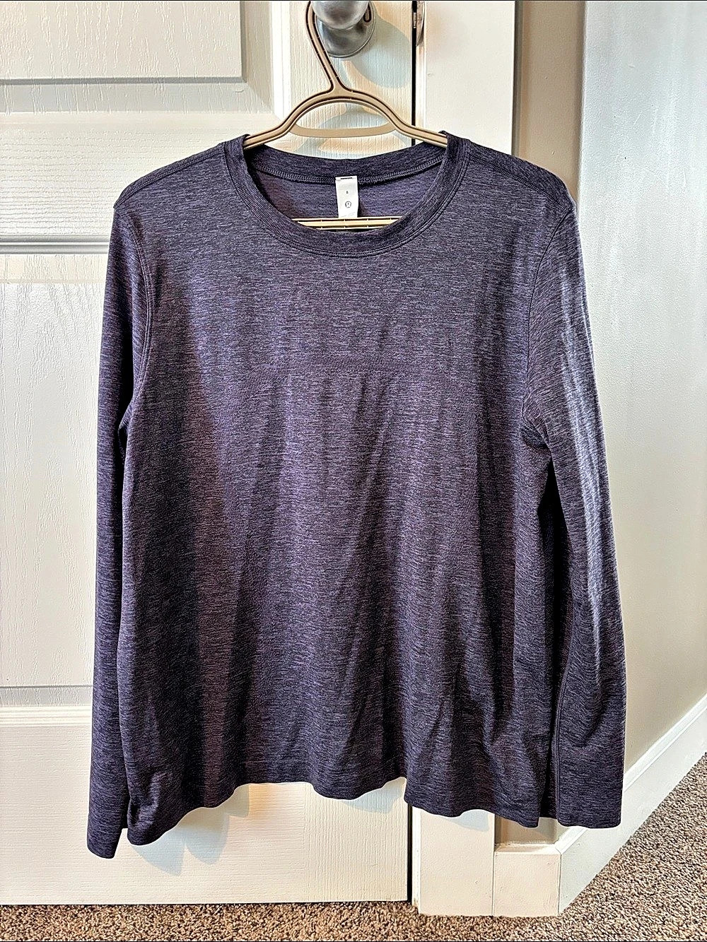 lululemon Swiftly Tech Long-Sleeve Relaxed-updated fit